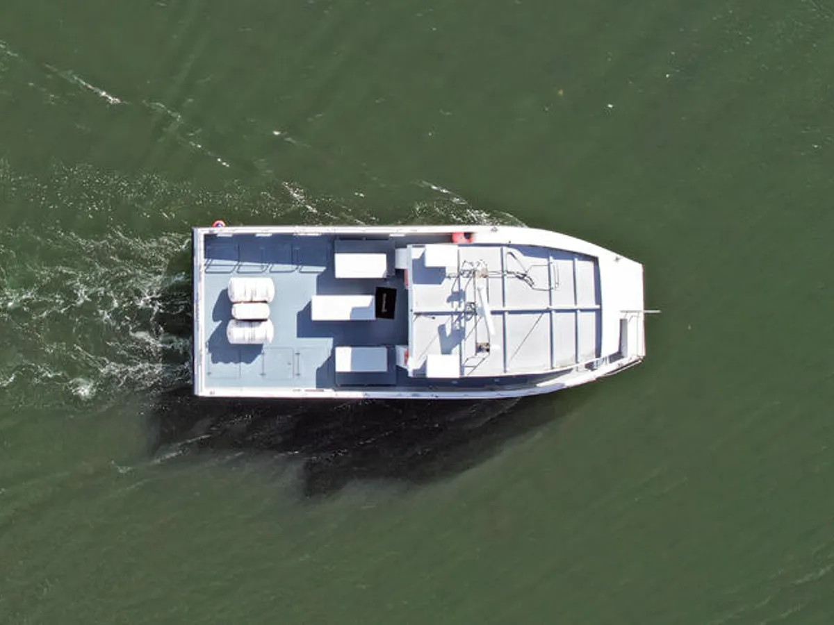 เรือสองลำ (Catamaran) สำหรับขาย