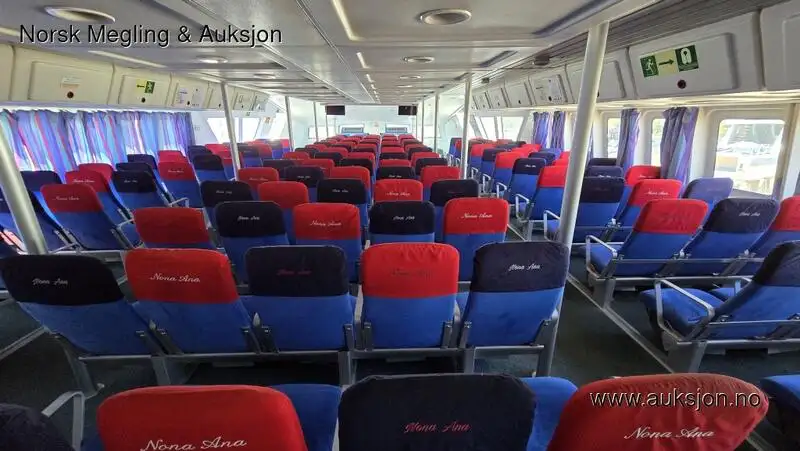 เรือสองลำ (Catamaran) สำหรับขาย