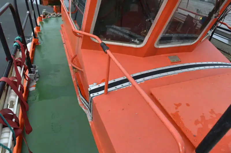 เรือนำร่อง สำหรับขาย