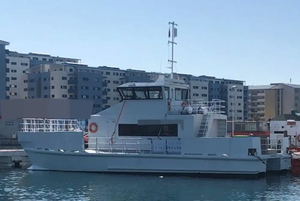 เรือสองลำ (Catamaran) สำหรับขาย