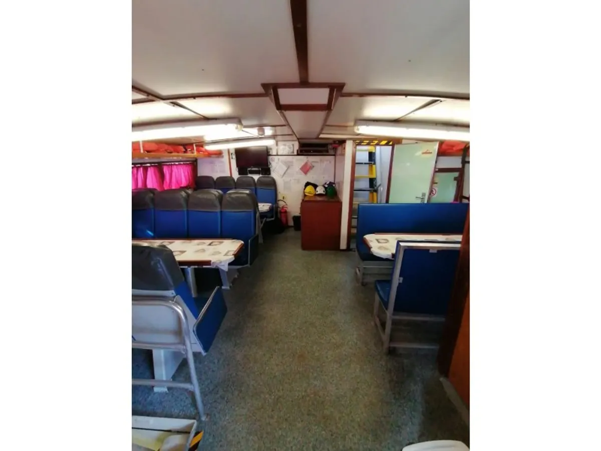 เรือสำหรับลูกเรือ สำหรับขาย