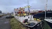 เรือขนส่งเสบียง สำหรับขาย