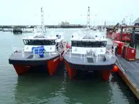เรือสองลำ (Catamaran) สำหรับขาย