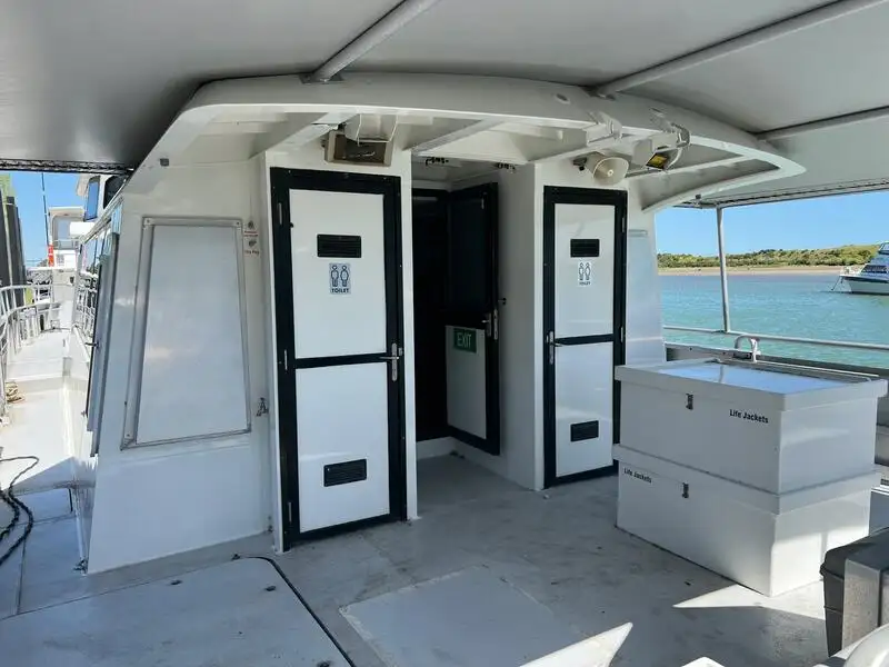 เรือสองลำ (Catamaran) สำหรับขาย