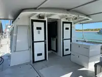 เรือสองลำ (Catamaran) สำหรับขาย