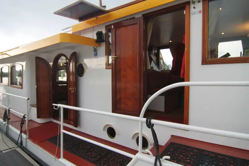 เรือสำราญ สำหรับขาย
