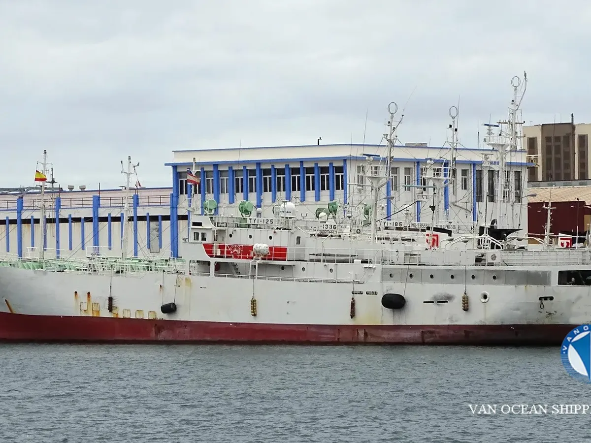 เรือลากอวนแบบ Longliner สำหรับขาย