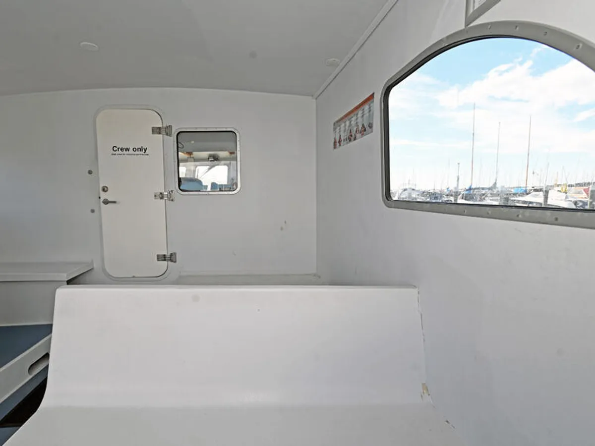 เรือสองลำ (Catamaran) สำหรับขาย