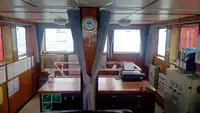 เรือขนส่งสัมภาระขึ้นฝั่งแบบมีถัง สำหรับขาย