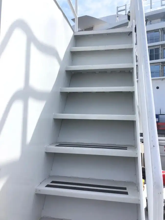เรือสองลำ (Catamaran) สำหรับขาย