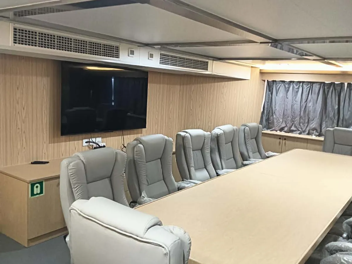 เรือสองลำ (Catamaran) สำหรับขาย