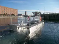 เรือบรรทุกตู้คอนเทนเนอร์ สำหรับขาย
