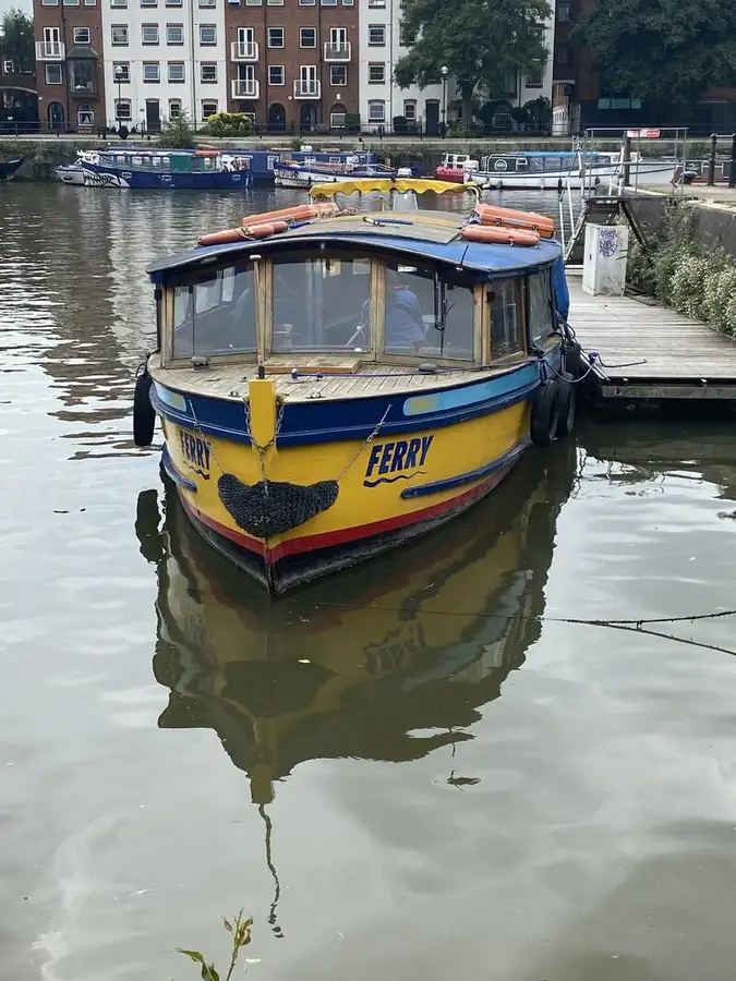 เรือเฟอร์รี่ สำหรับขาย