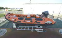 เรือสองลำ (Catamaran) สำหรับขาย