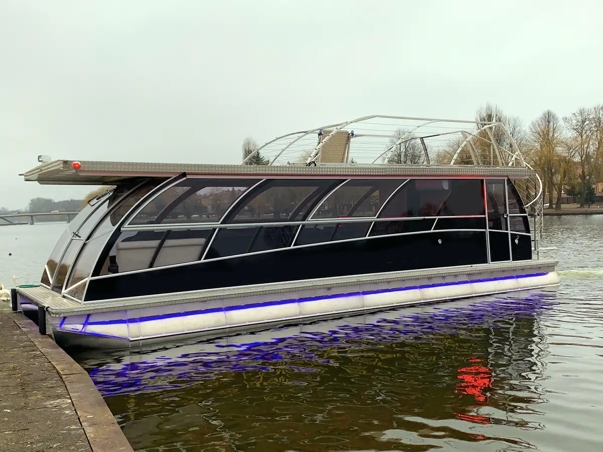 เรือสองลำ (Catamaran) สำหรับขาย