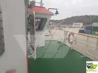 เรือขนส่งสัมภาระขึ้นฝั่งแบบมีถัง สำหรับขาย