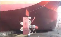 เรือขนส่งสัมภาระขึ้นฝั่งแบบมีถัง สำหรับขาย
