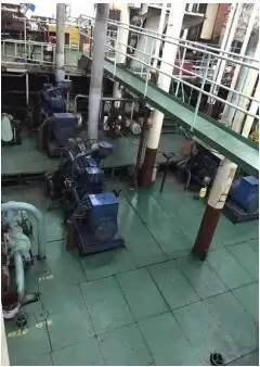 เรือขนส่งสัมภาระขึ้นฝั่งแบบมีถัง สำหรับขาย