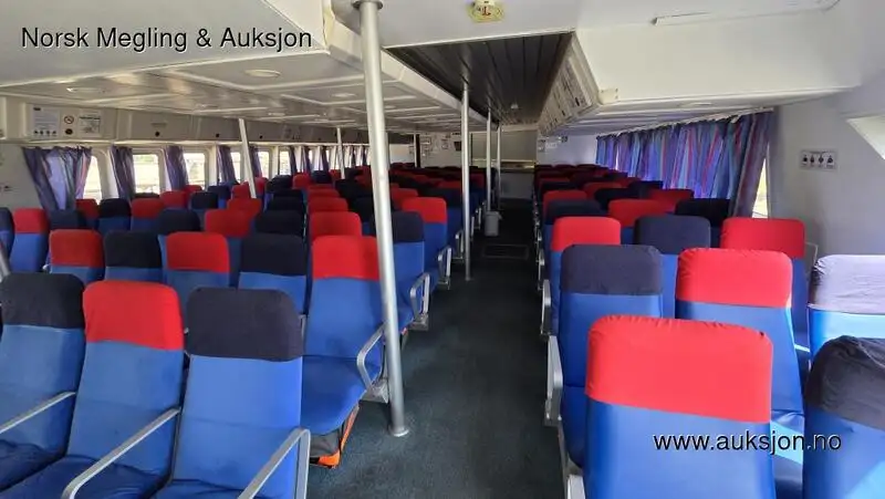 เรือสองลำ (Catamaran) สำหรับขาย