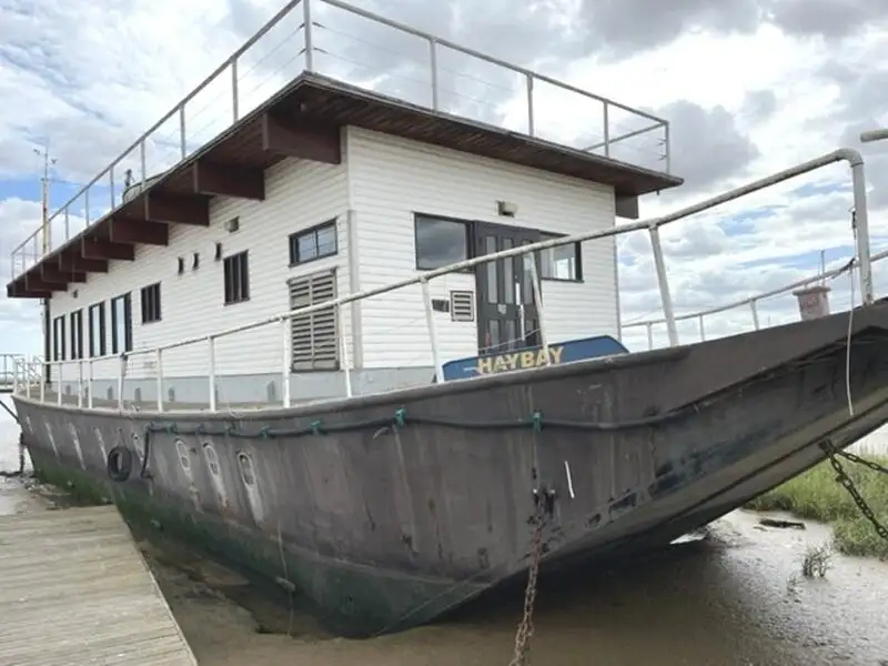 เรือพักอาศัย สำหรับขาย