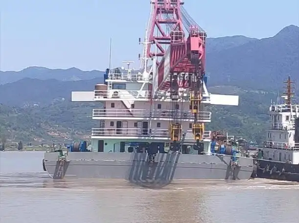 เรือบรรทุกสินค้า (Barge) สำหรับขาย