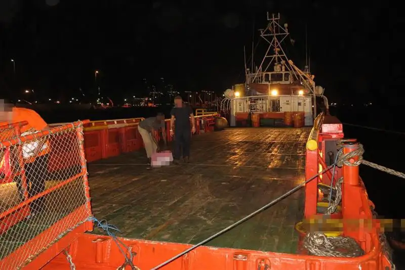 เรือสำหรับลูกเรือ สำหรับขาย