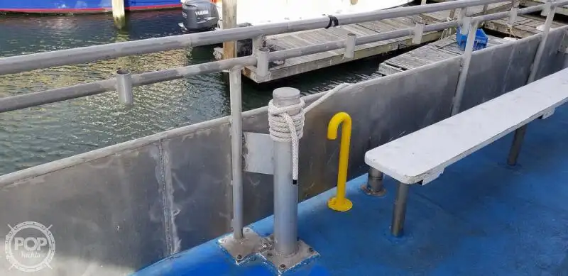 เรือสองลำ (Catamaran) สำหรับขาย