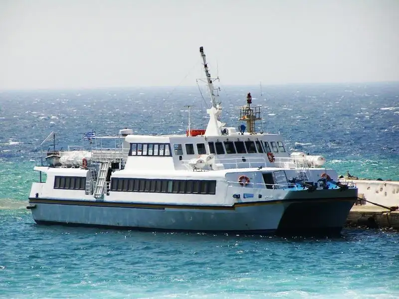 เรือสองลำ (Catamaran) สำหรับขาย