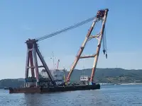 เรือติดตั้งเครน สำหรับขาย
