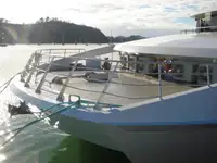เรือสองลำ (Catamaran) สำหรับขาย