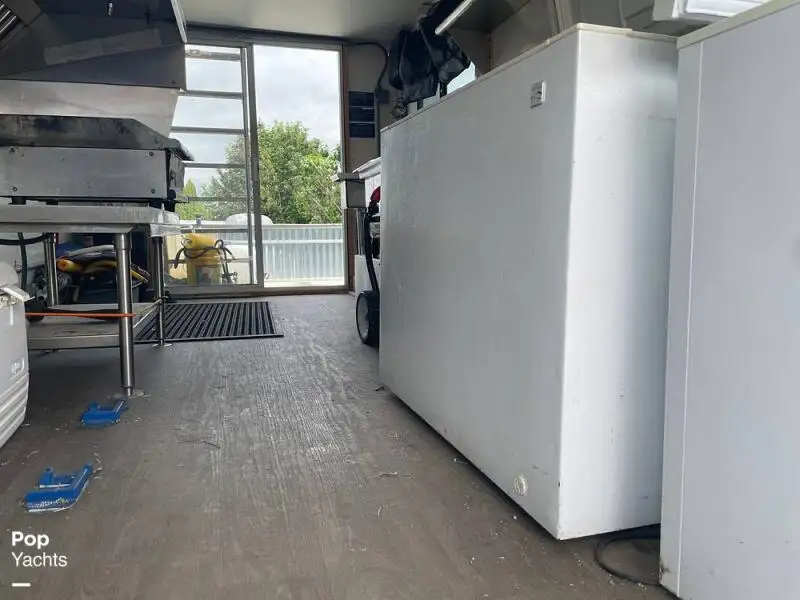 เรือสองลำ (Catamaran) สำหรับขาย