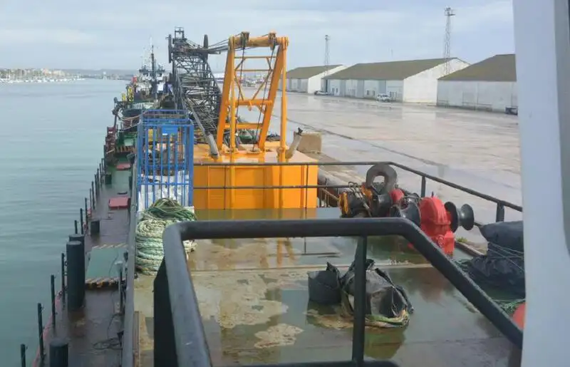เรือบรรทุกสินค้า (Barge) สำหรับขาย