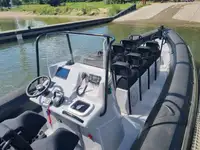 เรือบรรทุกตู้คอนเทนเนอร์ สำหรับขาย