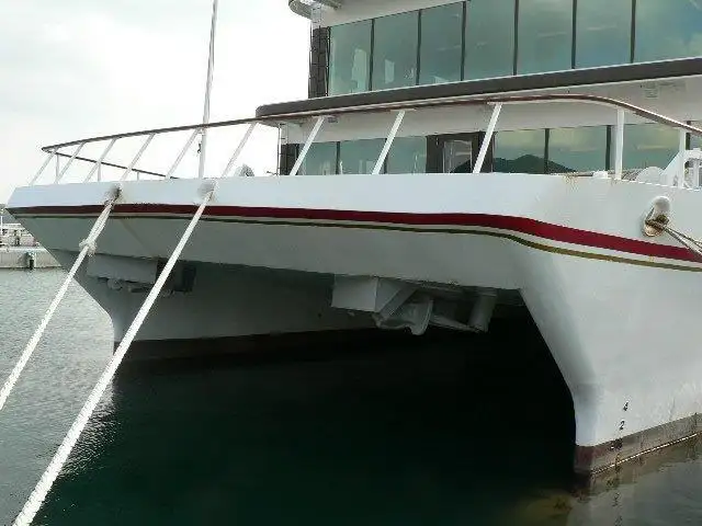 เรือสองลำ (Catamaran) สำหรับขาย