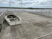 เรือพักอาศัย สำหรับขาย