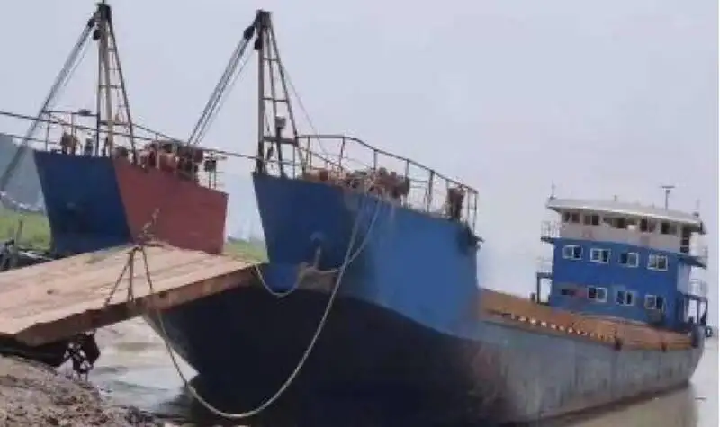 เรือบรรทุกสินค้า (Barge) สำหรับขาย