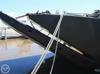 เรือขนส่งสัมภาระขึ้นฝั่งแบบมีถัง สำหรับขาย