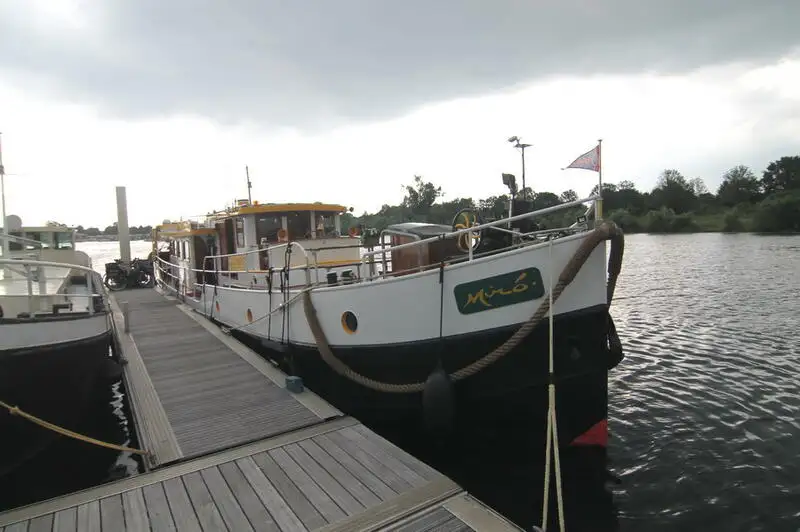 เรือสำราญ สำหรับขาย