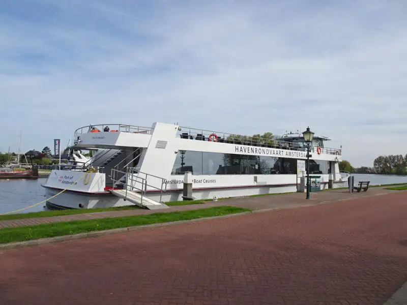 เรือสำราญ สำหรับขาย