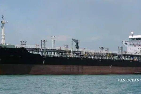 Oil/Chemical tanker for sale