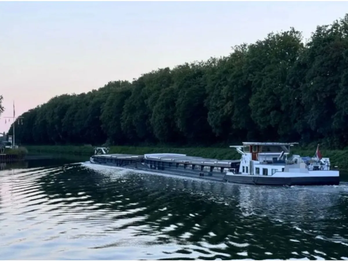 เรือบรรทุกสินค้า (Barge) สำหรับขาย