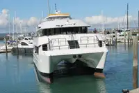 เรือสองลำ (Catamaran) สำหรับขาย