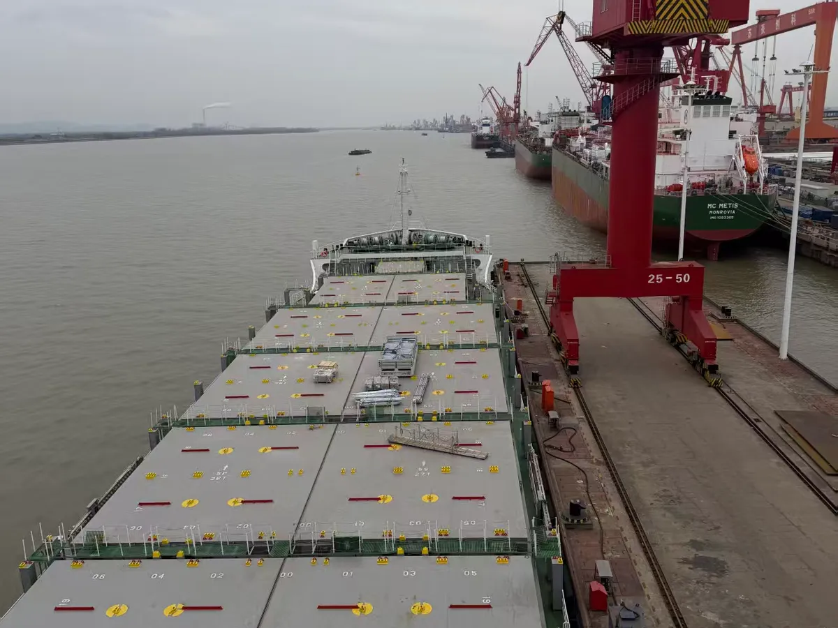 เรือบรรทุกตู้คอนเทนเนอร์ สำหรับขาย