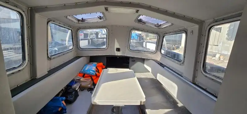 เรือนำร่อง สำหรับขาย