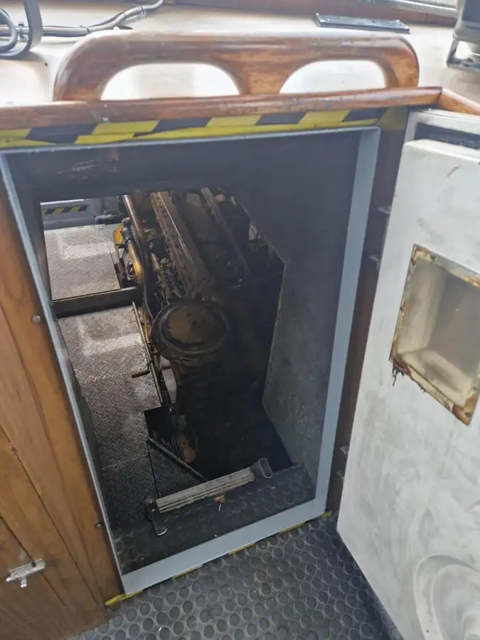 เรือนำร่อง สำหรับขาย