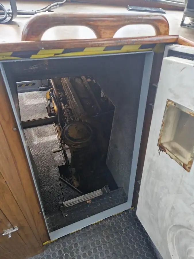 เรือนำร่อง สำหรับขาย