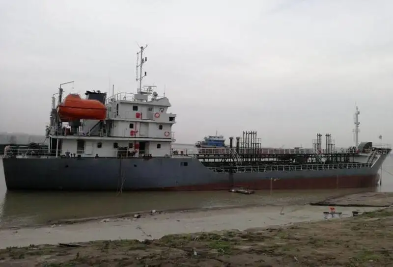 เรือบรรทุกน้ำมัน, เรือบรรทุกสารเคมี สำหรับขาย