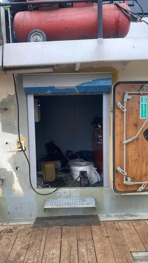 เรือทำงาน สำหรับขาย