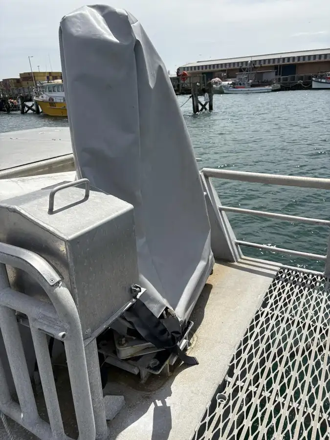 เรือแปรรูปปลา สำหรับขาย