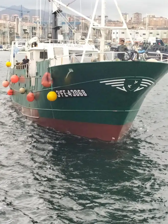 ลากอวนประมง สำหรับขาย